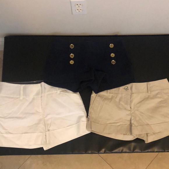 Lot of 3 - Express shorts size 4 - Picture 1 of 6